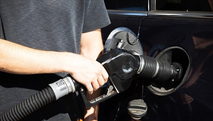 ABD’de benzin fiyatlarının artmaması için petrol ihracatının yasaklanması gündemde