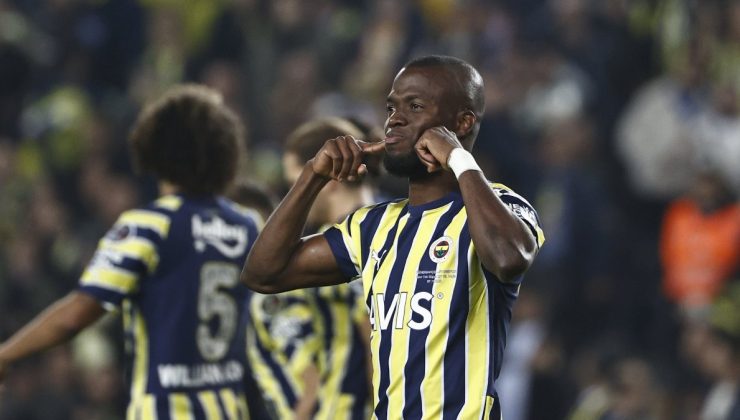 Fenerbahçe, Sivasspor’u tek golle mağlup etti