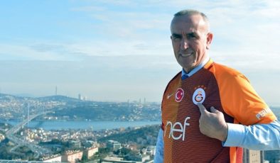 Galatasaray’ın eski kalecisi Simovic, Türkiye’yi unutamıyor