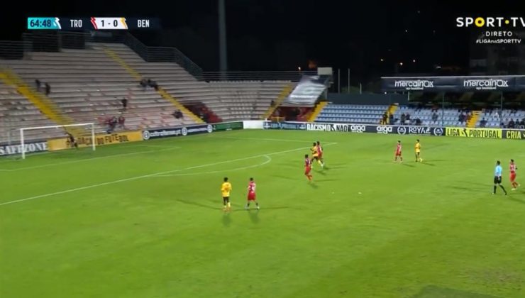 Genç kaleci Soares kaleden kaleye gol attı