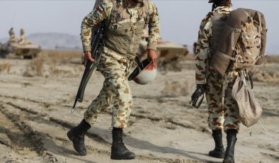 İran’da asker, 4 arkadaşını öldürdü