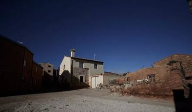 İspanya’da 260 bin euroya bir köy satışa çıkarıldı