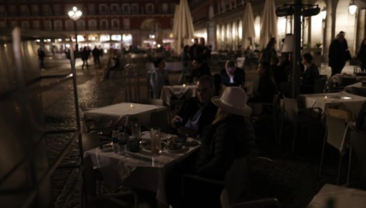 İspanya’da kafe ve restoranlar, enerji fiyatlarını protesto etti