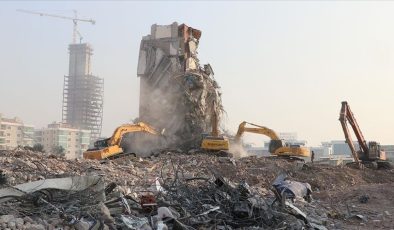 Murat Kurum’dan İzmir paylaşımı: Depremin izlerini siliyoruz