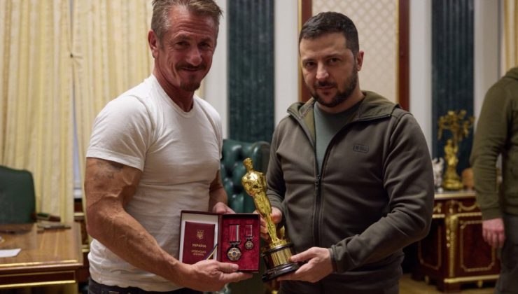 Sean Penn, Zelensky’ye Oscar’ını hediye etti
