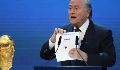 Sepp Blatter: 2022 Dünya Kupası’nı Katar’a vermek hataydı