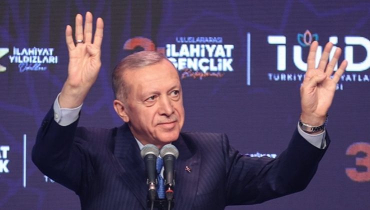 Cumhurbaşkanı Erdoğan’dan başörtüsüne referandum çağrısı