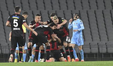 Fatih Karagümrük, Trabzonspor’u farklı geçti