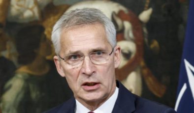 NATO Genel Sekreteri Stoltenberg: Rusya ağır baskı altında