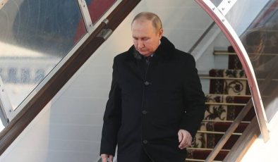 Vladimir Putin, Belarus’a gitti
