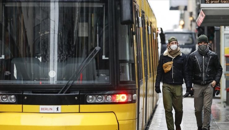 Almanya’da toplu taşımada maske zorunluluğu kalkıyor