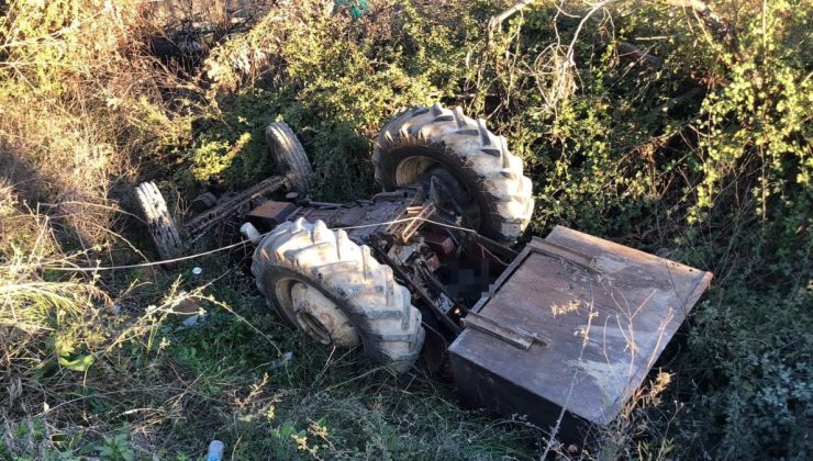 Antalya’da devrilen traktörün altında kalan sürücü hayatını kaybetti