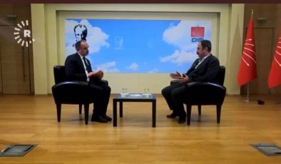 CHP, Rudaw’ın Nuşirevan Elçi röportajında Türk bayraklarını kaldırdı