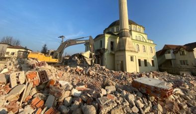 Düzce’de depremde hasar gören 464 konutun yıkımı tamamlandı