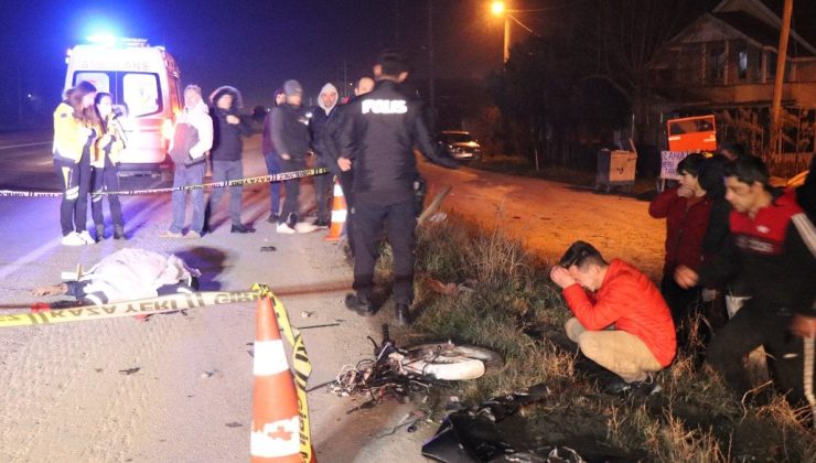 Sakarya’da motosiklet ile ticari araç çarpıştı: 1 ölü, 1 yaralı