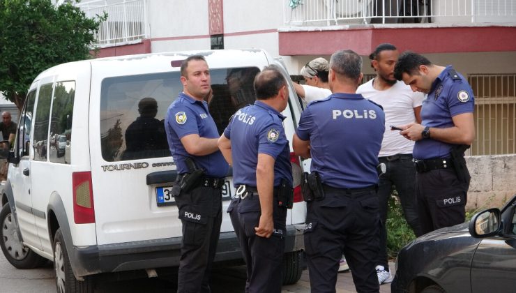Antalya’da eşi tarafından darbedilen kadın ambulansta öldü
