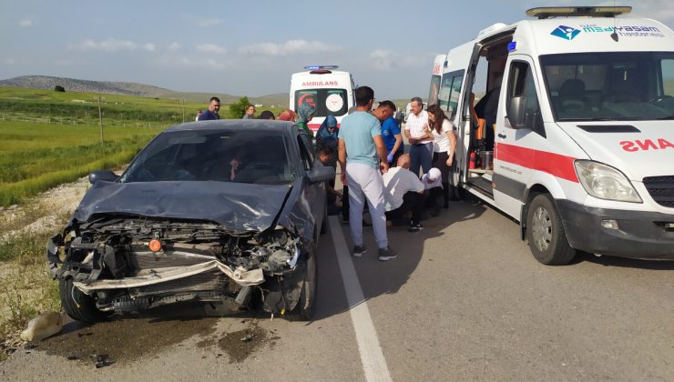 Antalya’da otomobiller çarpıştı: 3 ölü, 9 yaralı