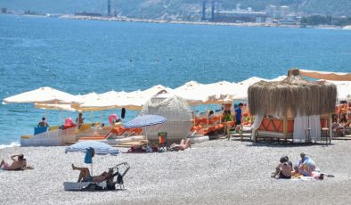 Antalya’da sahildeki işletmelerde aylık loca kiralamanın bedeli 75 bin lira