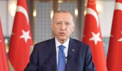 Cumhurbaşkanı Erdoğan duyurdu! Deprem konutlarının teslimi ekimde başlıyor…