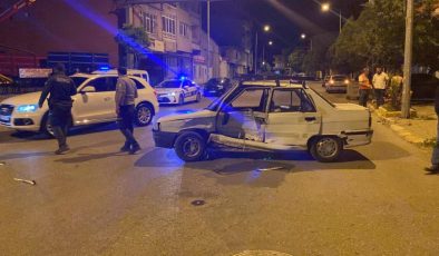 Edirne’de şaşırtan kaza: Sürücülerin ikisi de kaçtı