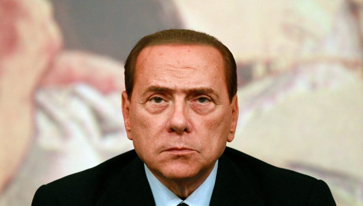İtalya’da Silvio Berlusconi’ye son görev