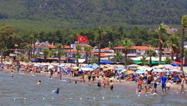Kurban Bayramı’nın ilk gününde tatilciler Muğla sahillerine akın etti