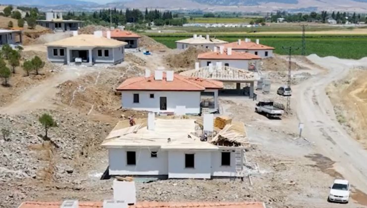 Mehmet Özhaseki Kahramanmaraş’ta inşa edilen deprem konutlarını paylaştı
