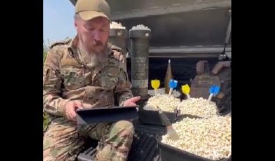 Ukrayna darbeyi takip ediyor! Askerler cepheye patlamış mısır getirtti