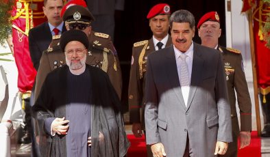 Venezuela’da Nicolas Maduro – İbrahim Reisi görüşmesi
