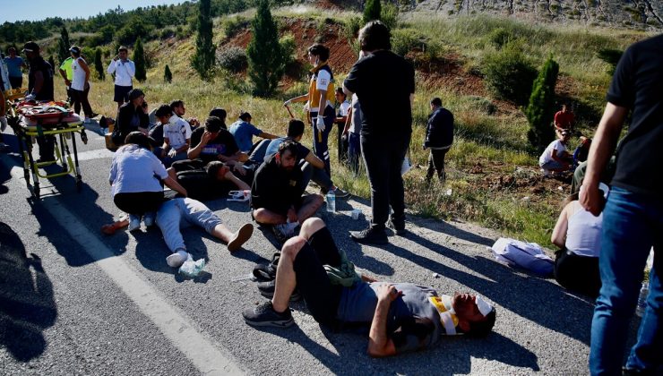 Eskişehir’de yolcu otobüsü şarampole devrildi: 35 yaralı