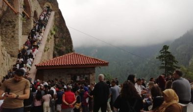 Sümela Manastırı’nı bayram tatilinde 20 bin kişi ziyaret etti